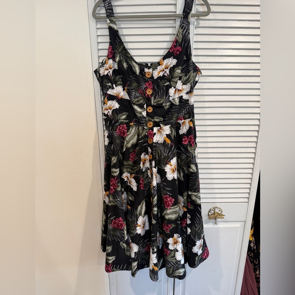 NWOT- never worn Hell Bunny Black Tropical Floral Swing Dress